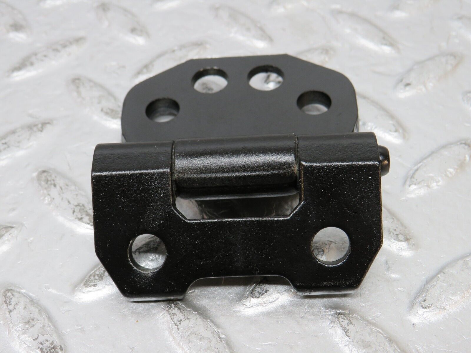 31540 Mercedes-Benz S124 220TE Wagon Door Hinge Left Side