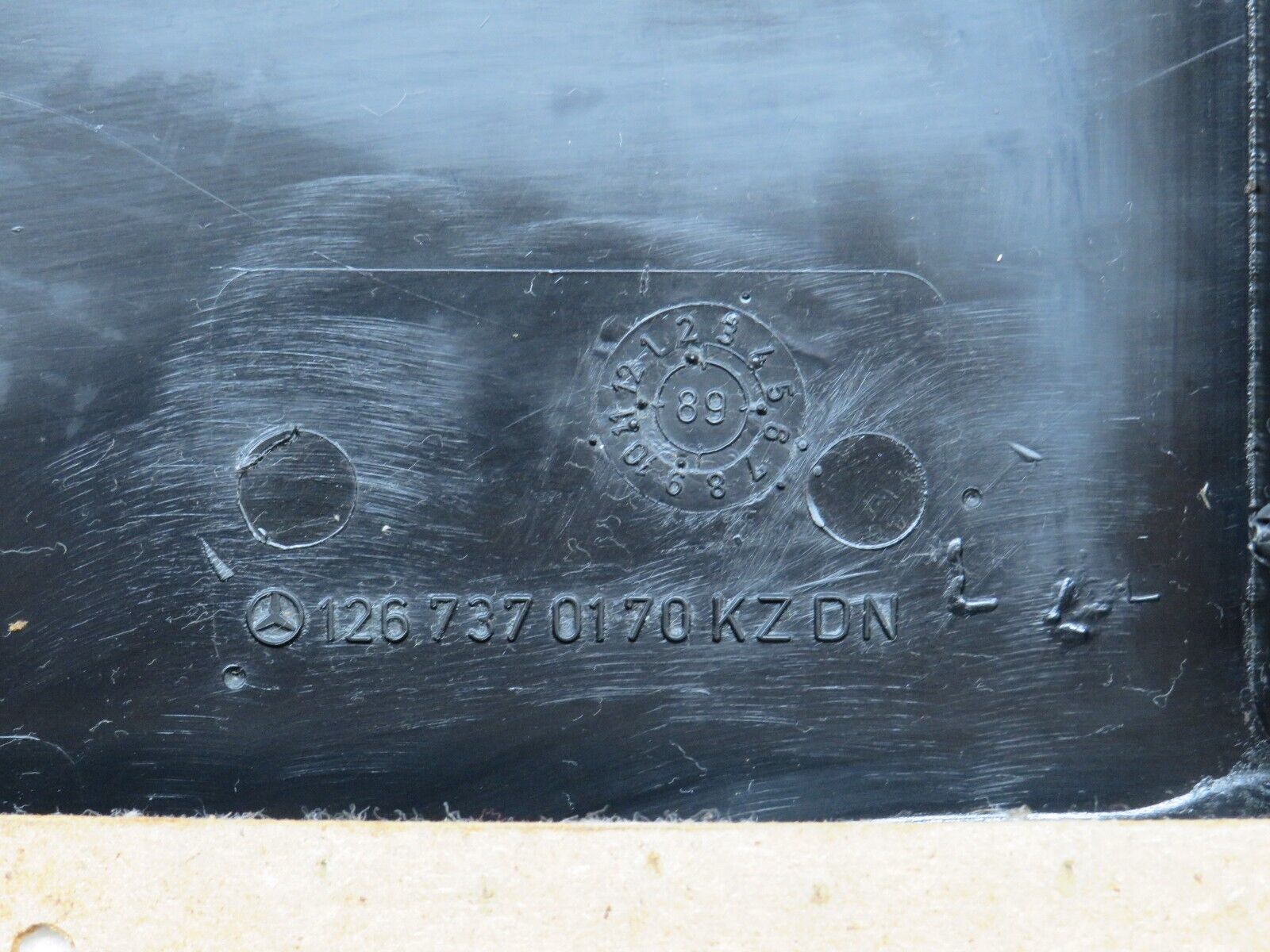 35957 Mercedes-Benz W126 420SE Rear Left Door Card Grey