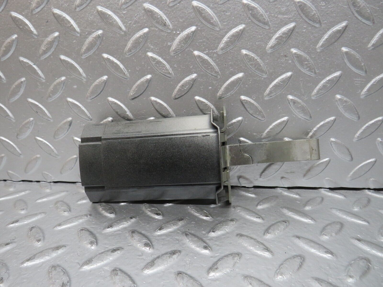 31800 Mercedes-Benz W201 190LE 1.8L Door Safety Check Strap