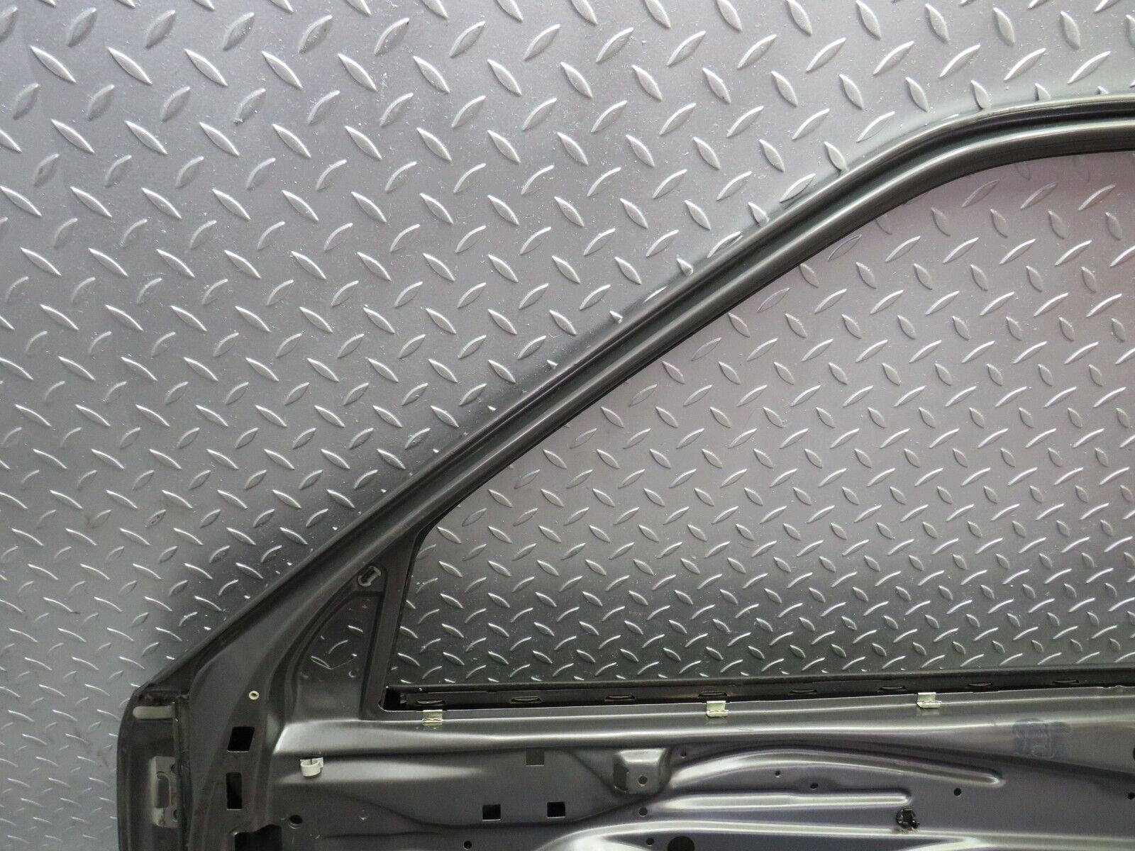 35336 Mercedes-Benz W124 Front Right Door