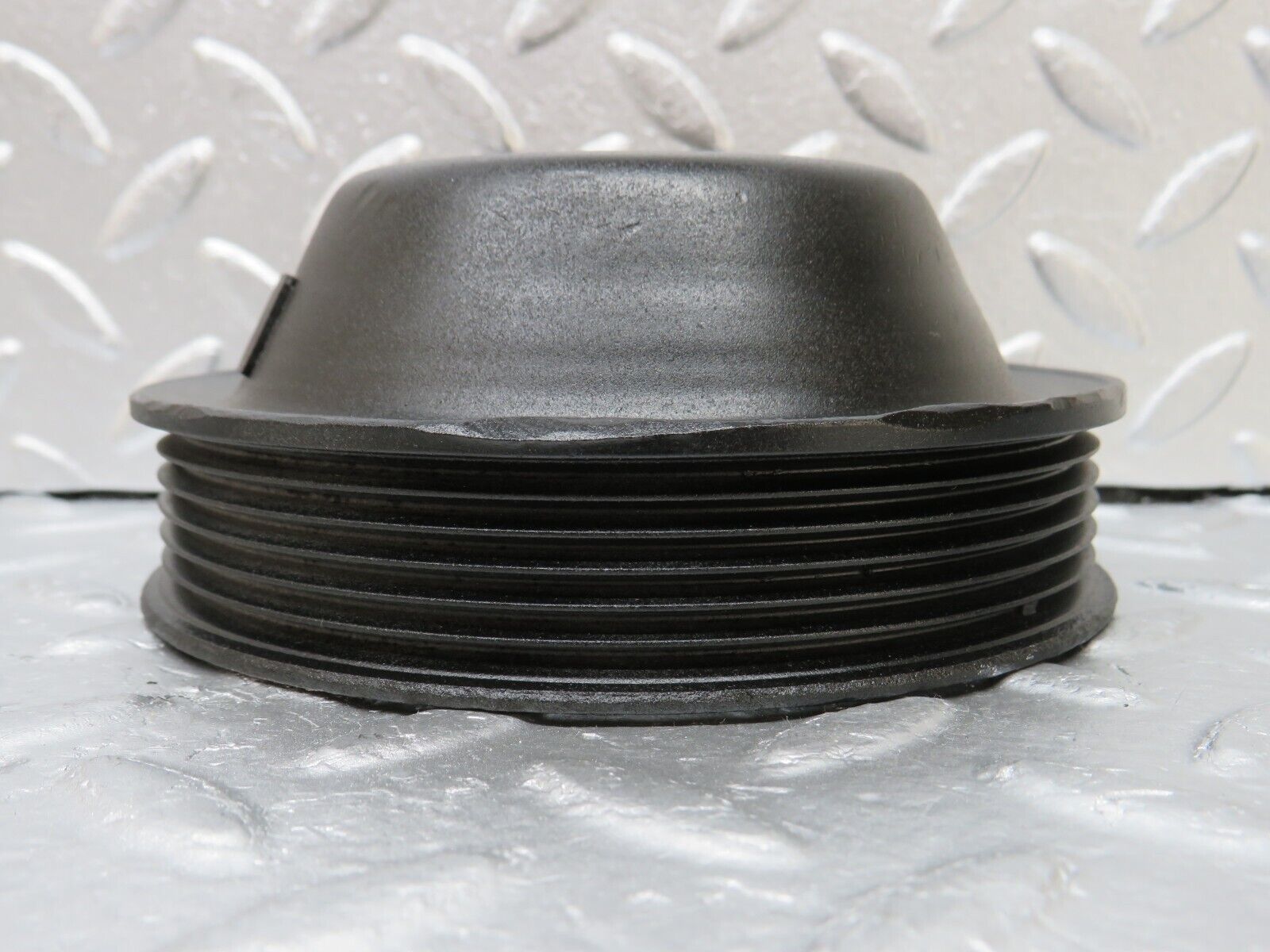 34682 Mercedes-Benz W124 260E Water Pump Pulley 1264600379