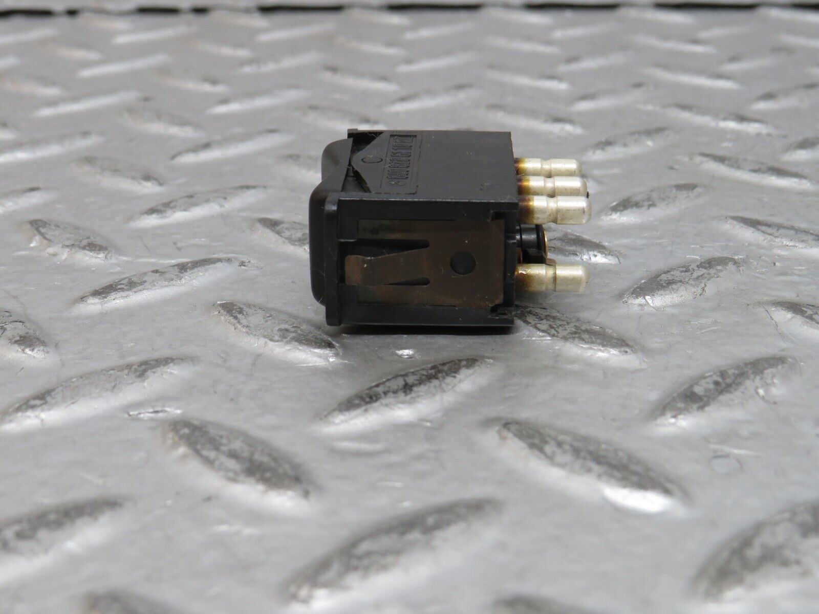 28168 Mercedes-Benz W123 280E Rear Windscreen Defroster Switch 0008206110