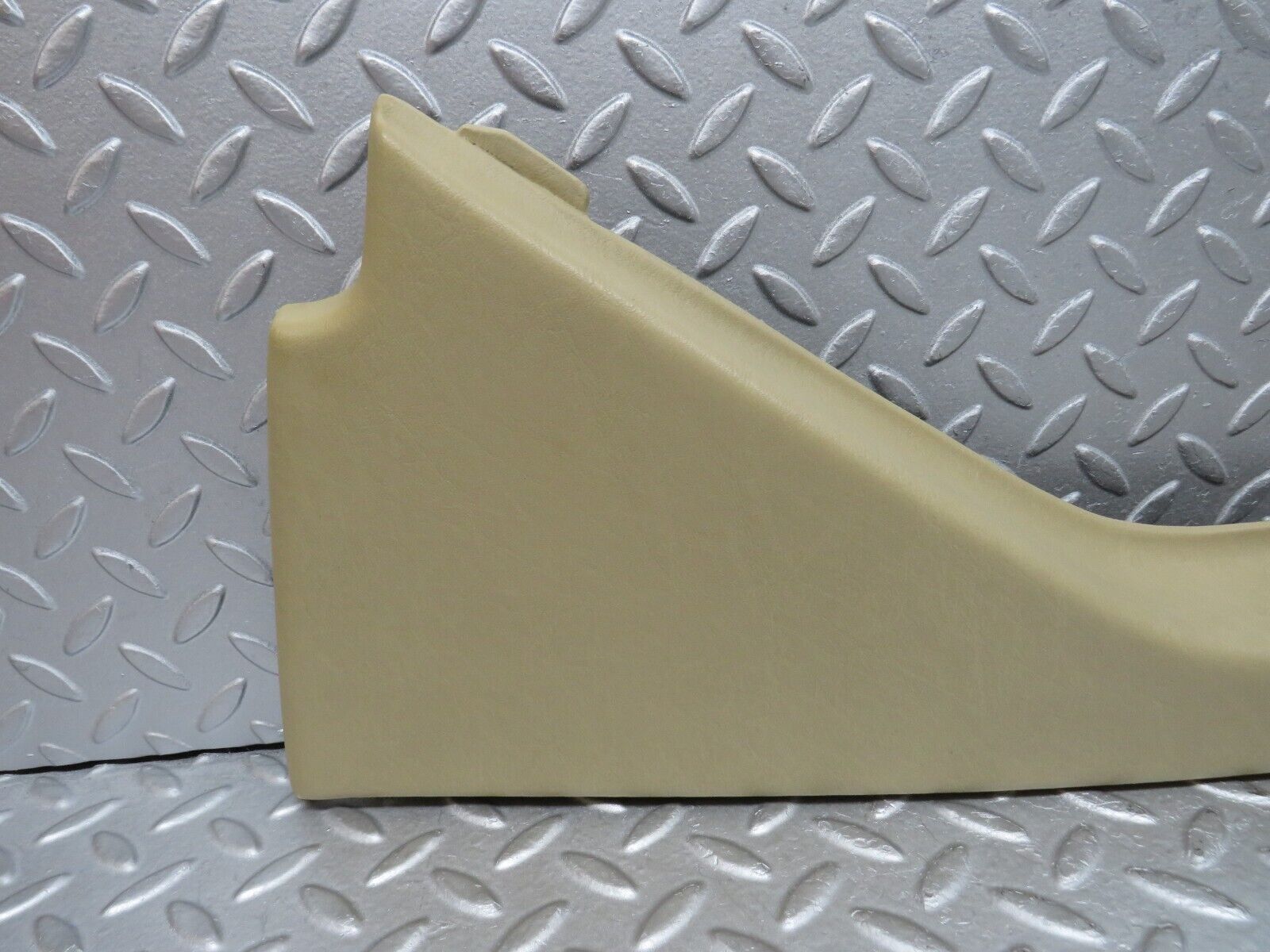 36861 Mercedes-Benz C126 420SEC Left Door Interior Handle Armrest Beige