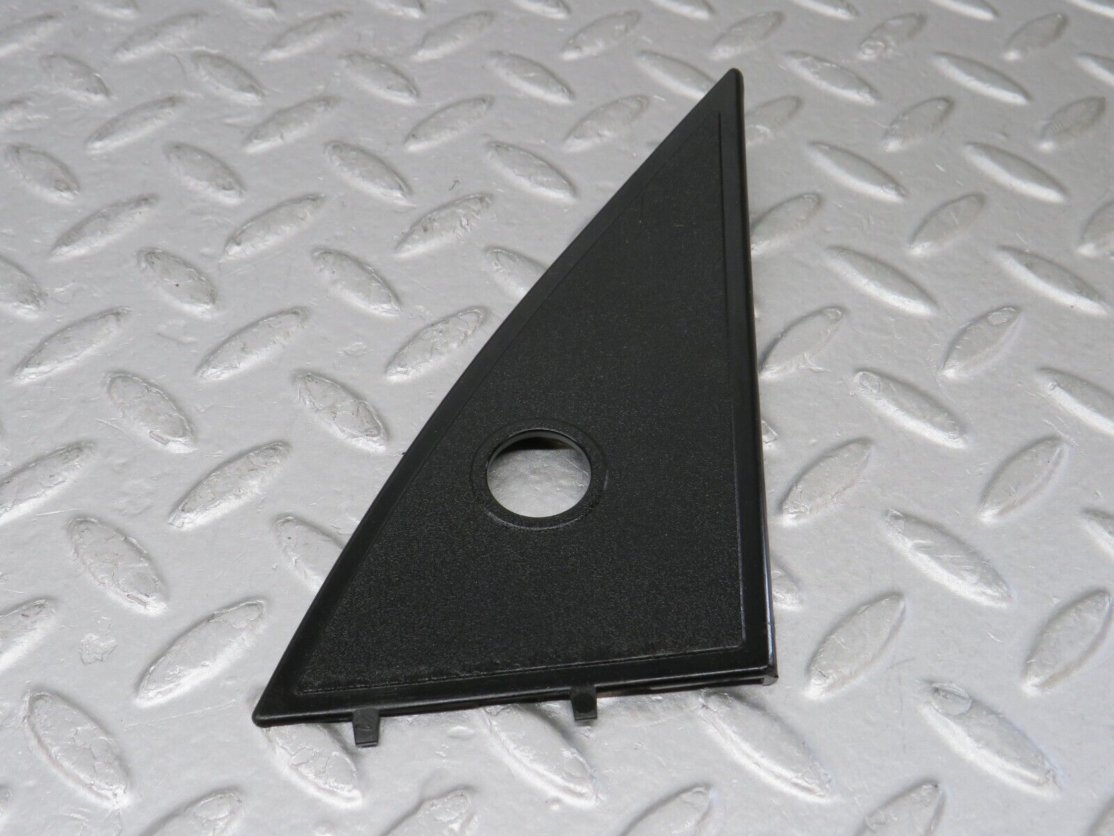 36029 Mercedes-Benz W126 420SE Mirror Triangle Cover Right Side 1267250811