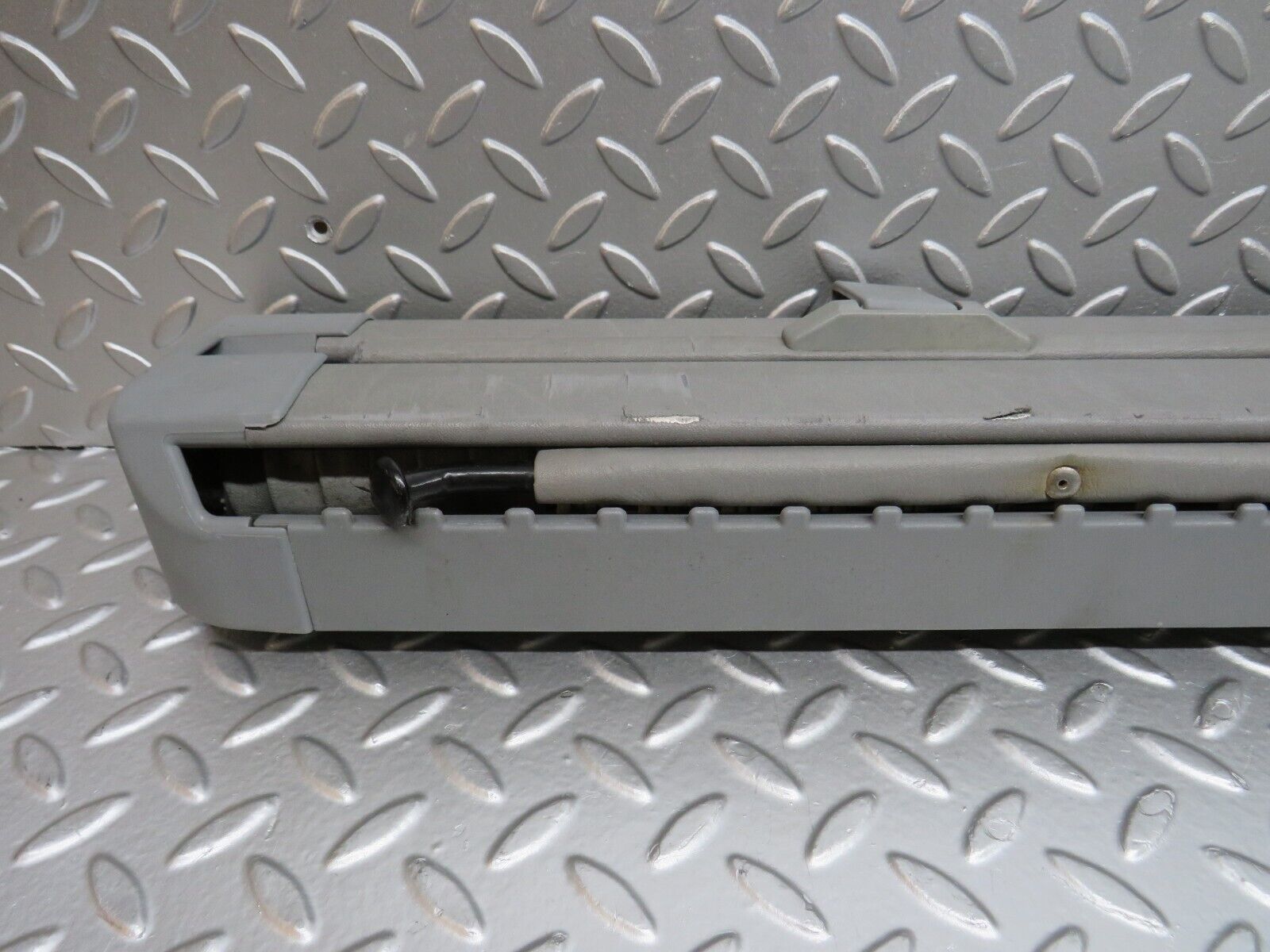 32581 Mercedes-Benz S124 300TE Wagon Trunk Roll Compartment Cover