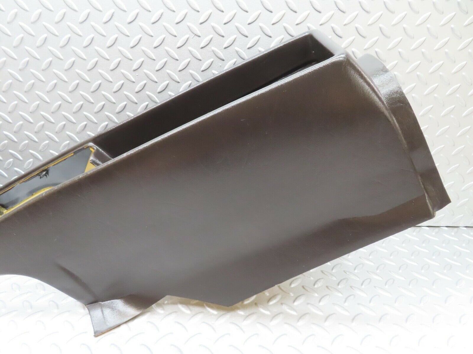 15906 Mercedes-Benz W123 280E Centre Console Black