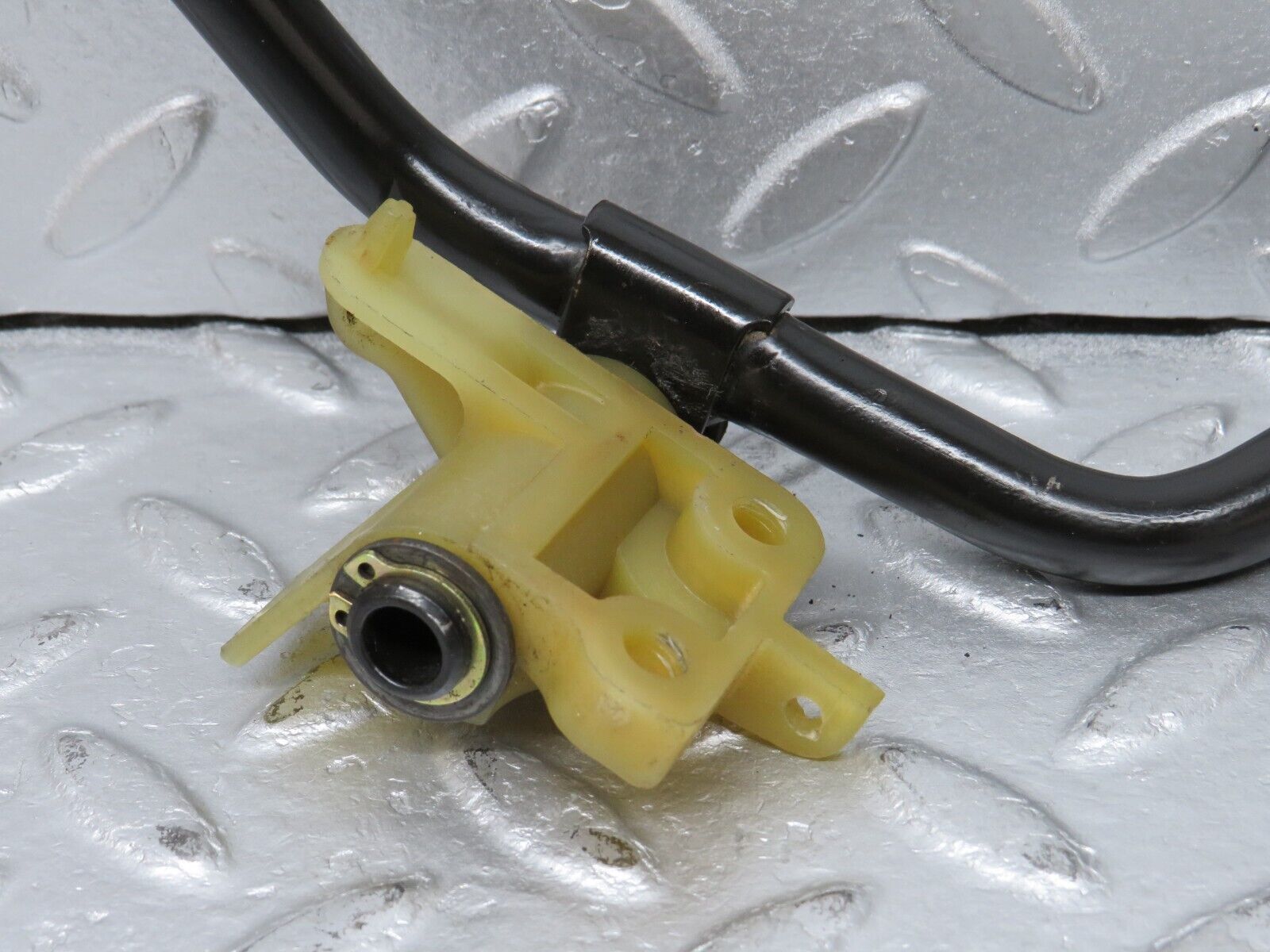 38934 Mercedes-Benz W201 190E 2.6L Accelerator Pedal Linkage 2013010218