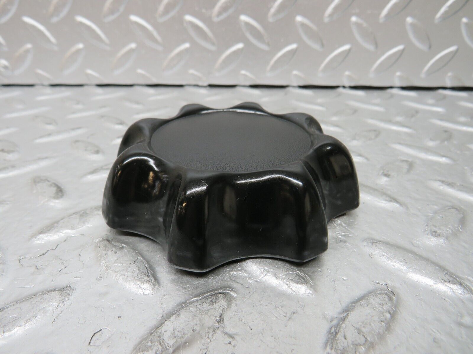 26865 Mercedes-Benz W123 240D Seat Backrest Recline Handle Knob 0009181026