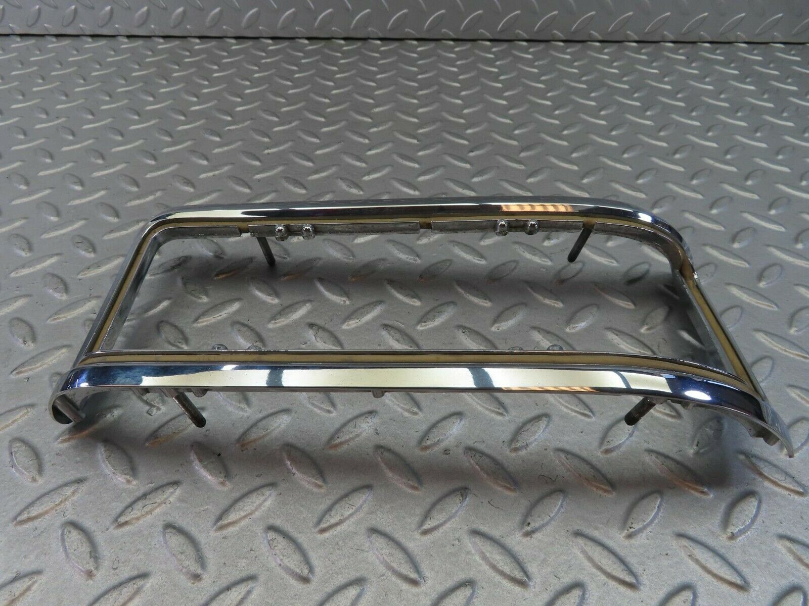 8128 Mercedes-Benz W115 Tail Light Chrome Frame Left