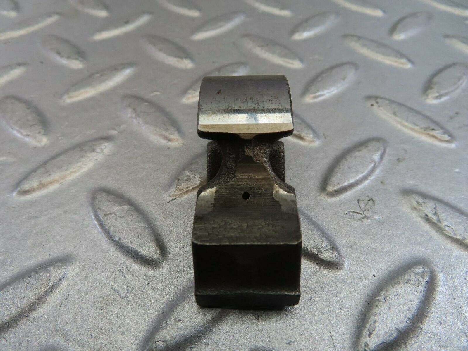 9862 Mercedes-Benz C123 280CE Coupe Valve Rocker Arm With Retaining Spring