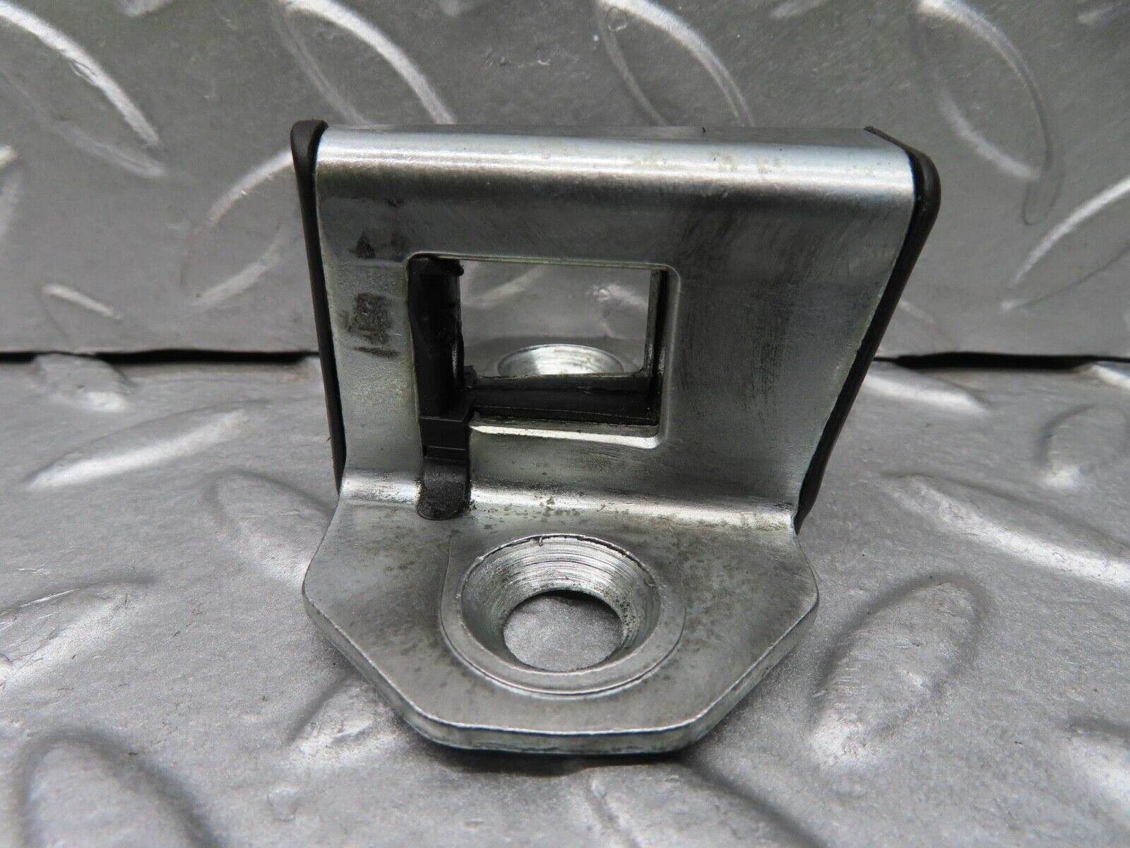 14882 Mercedes-Benz W140 S320 Door Lock Latch Right Side