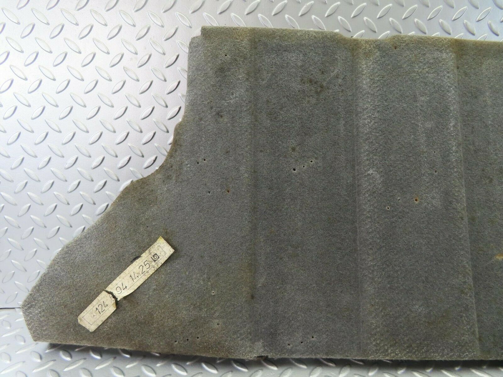 9494 Mercedes-Benz C124 300CE Coupe Fuel Tank Cover Plate 1246941425