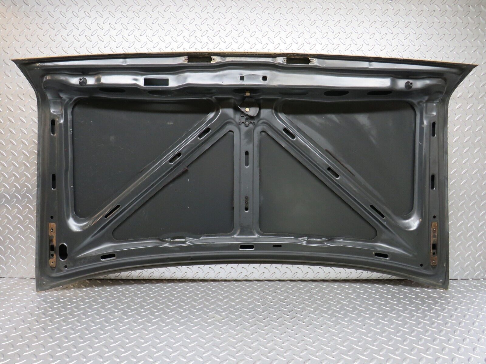 27331 Mercedes-Benz W123 280E Boot Lid Trunk Door