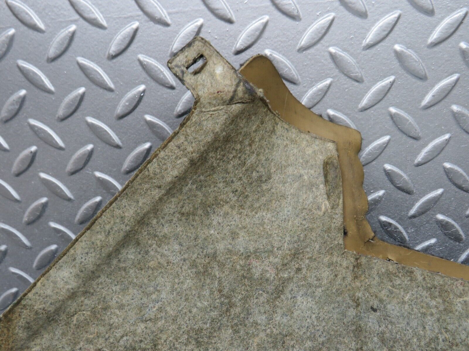 37936 Mercedes-Benz A124 320E Cabriolet Centre Console Carpet Left Side Black