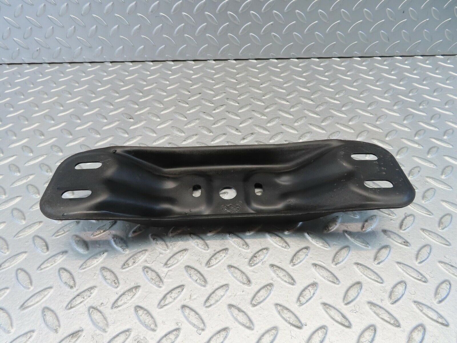 11047 Mercedes-Benz W124 Gearbox Mount Bracket