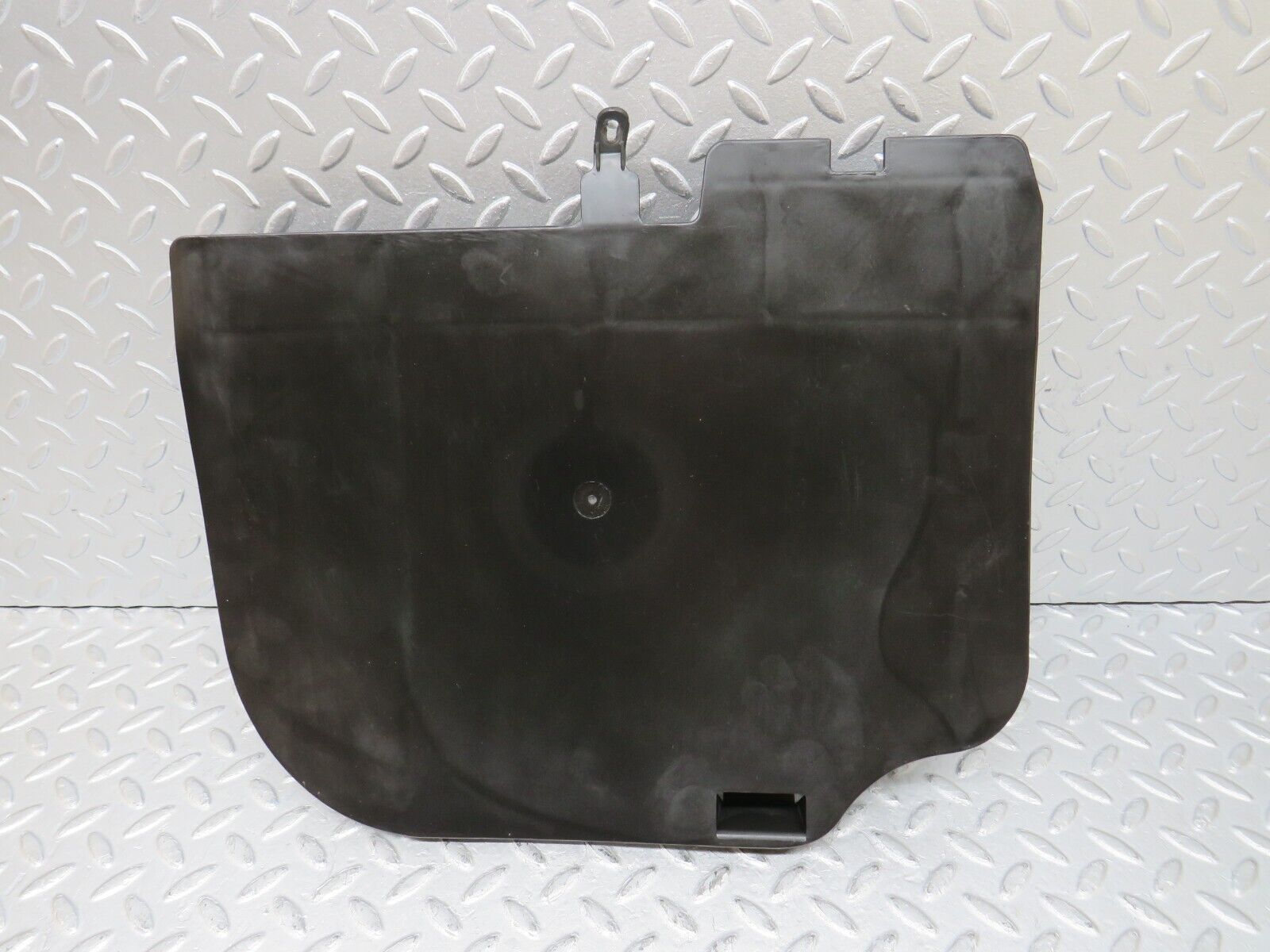 36453 Mercedes-Benz W201 190E 2.0L Front Left Floor Cable Channel Cover 2016841137