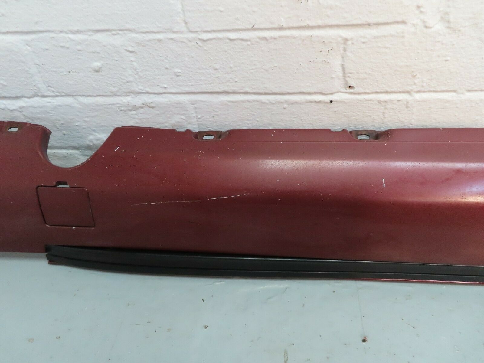 6702 Mercedes-Benz S124 E220 Wagon Side Skirt Right Side 1246902440