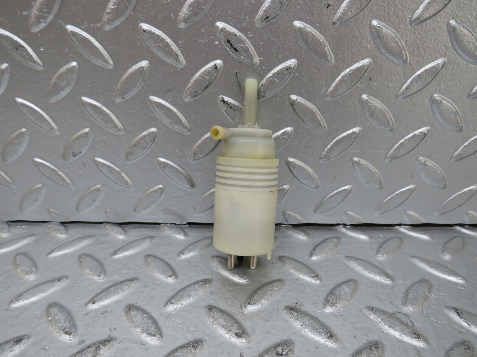 25971 Mercedes-Benz W124 280E Windscreen Washer Pump 1248690421