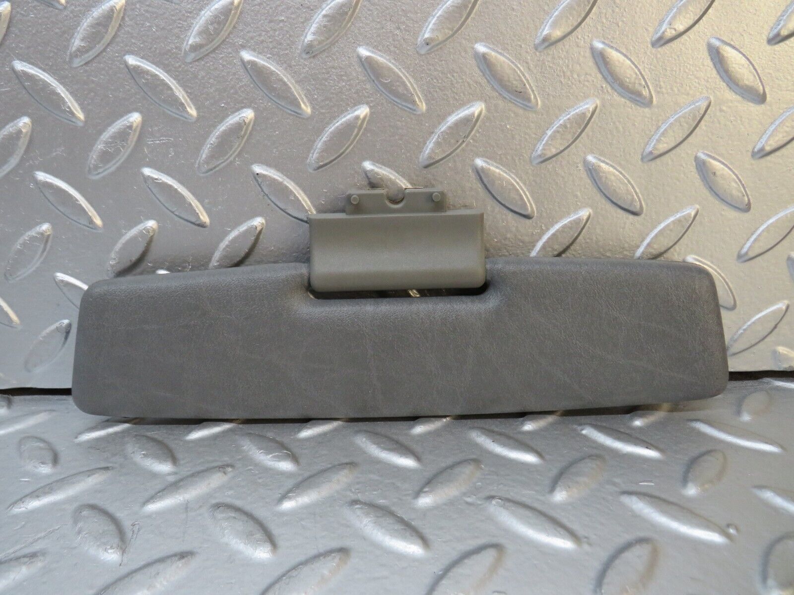 30270 Mercedes-Benz W124 230E Middle Sun Visor Grey