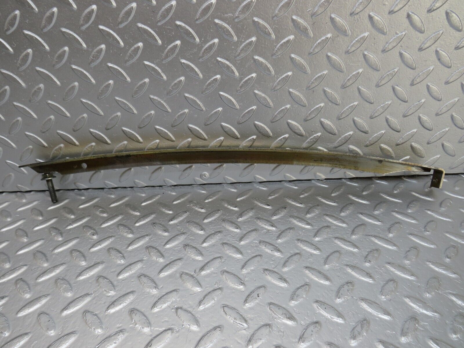 34302 Mercedes-Benz C126 380SEC Coupe Front Right Door Window Channel