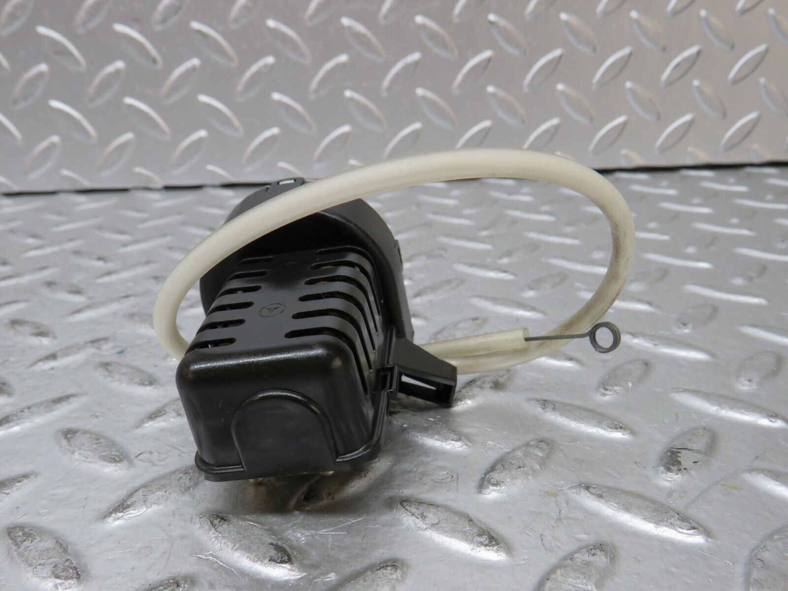 27705 Mercedes-Benz S124 300TE Wagon Heater Blower Switch 1248202210