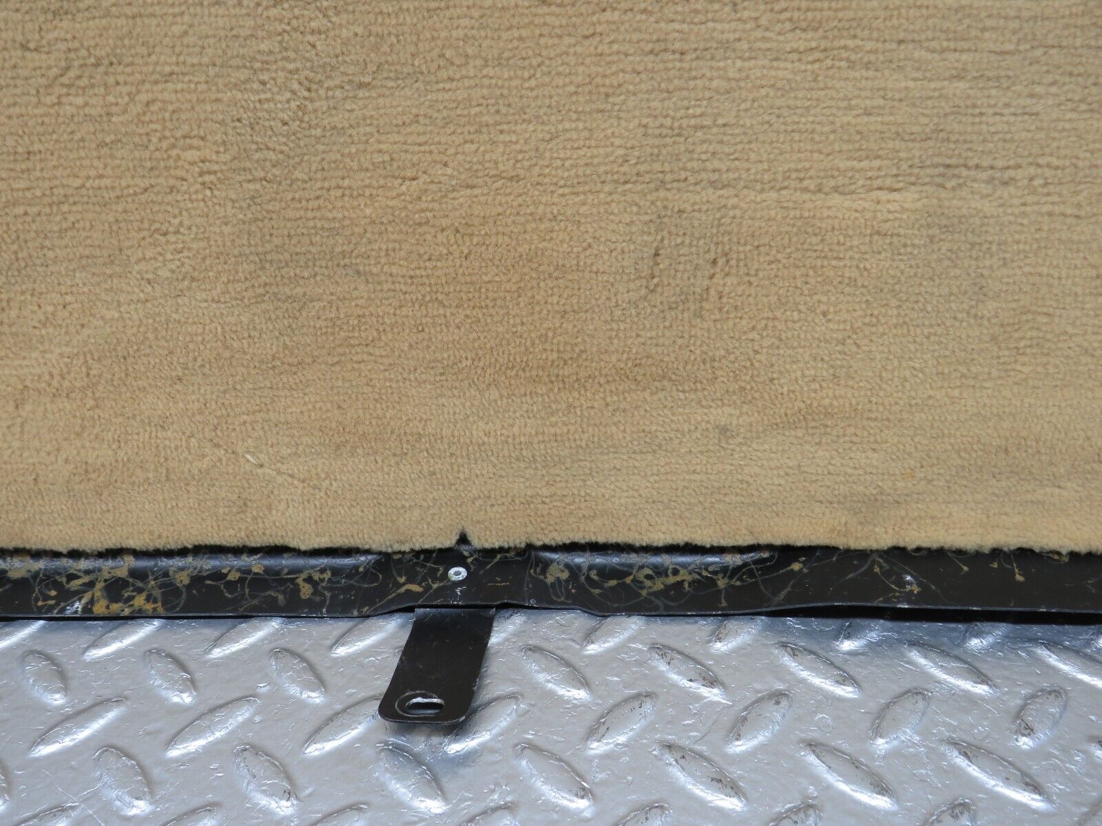 34378 Mercedes-Benz C126 380SEC Coupe Fuel Tank Cover Plate