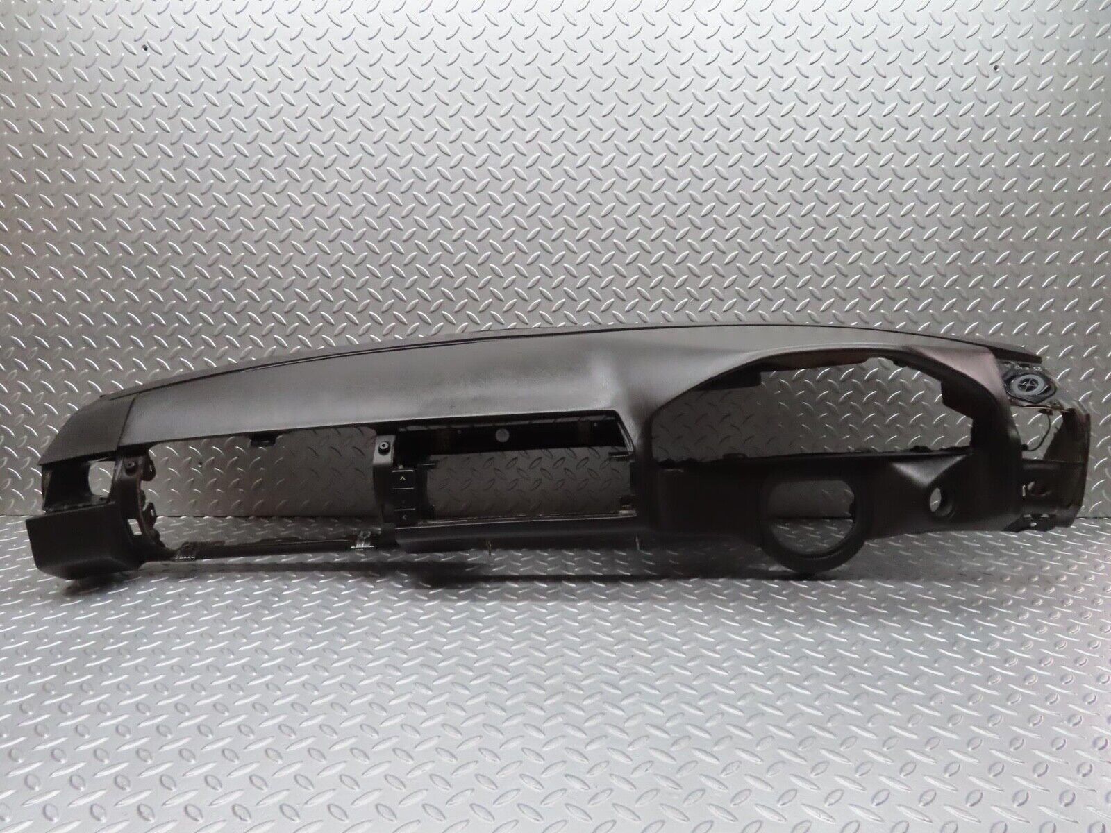 12041 Mercedes-Benz R129 300SL Coupe Dashboard Black