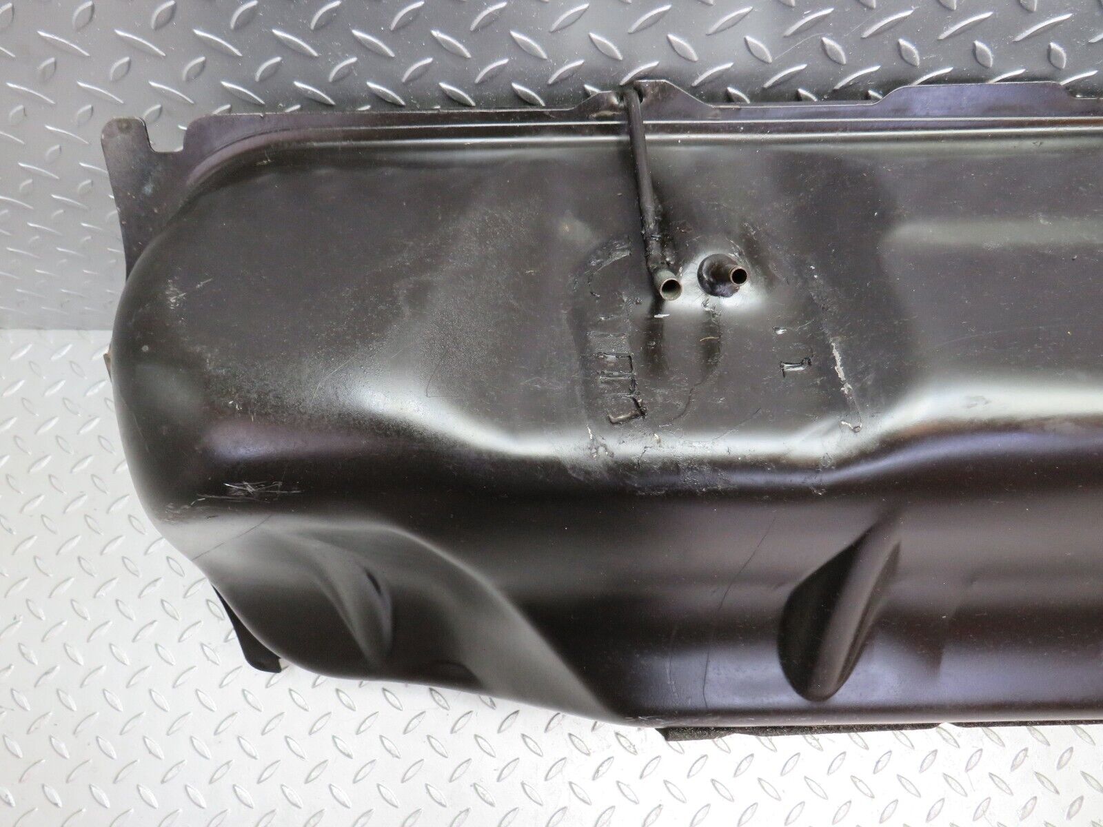 31442 Mercedes-Benz W123 200D Fuel Tank