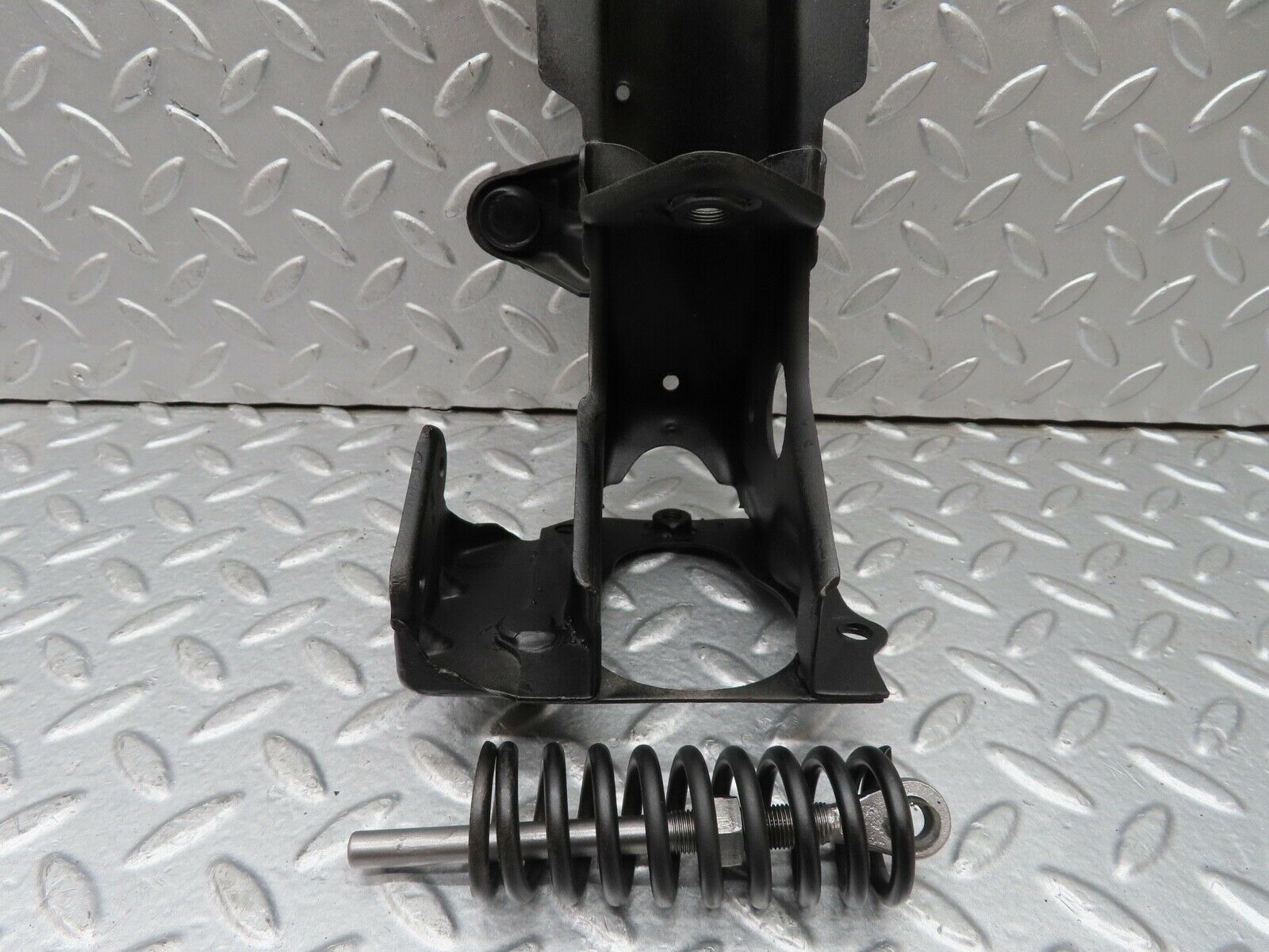 18248 Mercedes-Benz W111 220SE Coupe Clutch Pedal Brake Pedal Bracket