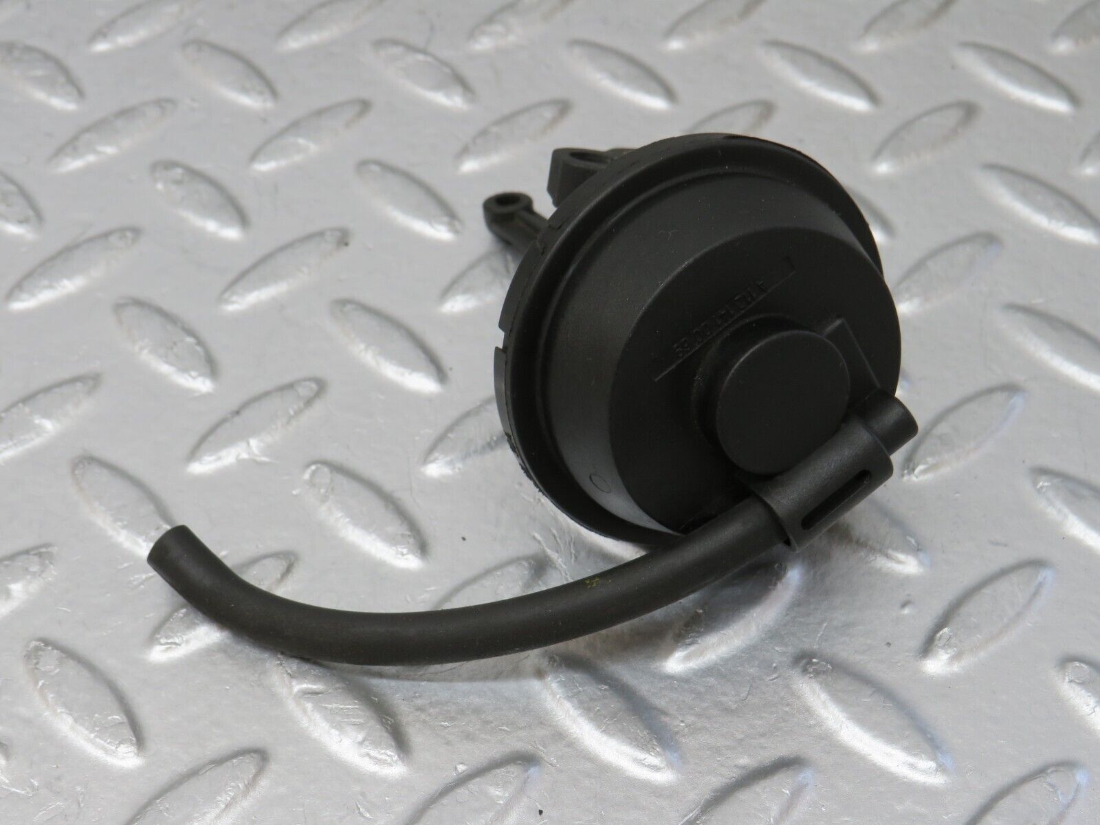 35064 Mercedes-Benz W210 320E Vacuum Valve 1121410069