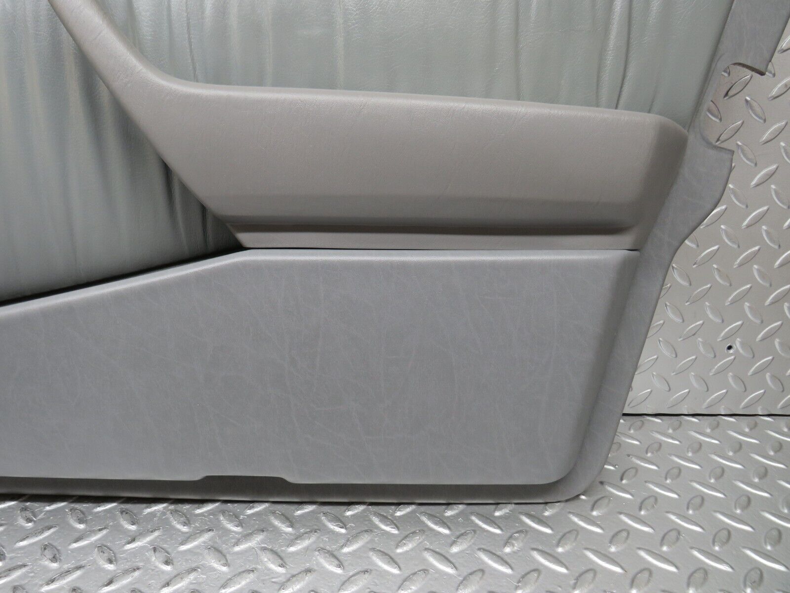 31178 Mercedes-Benz S124 220TE Wagon Front Right Door Card Grey