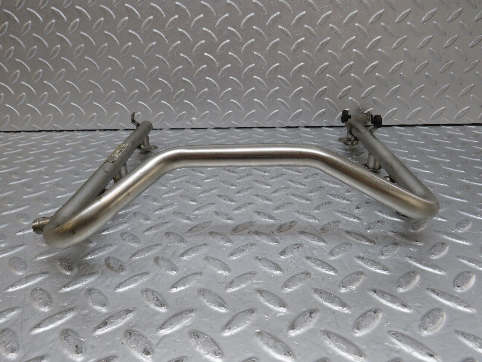 35018 Mercedes-Benz W210 320E Fuel Injector Rail 0280151080 1120700595