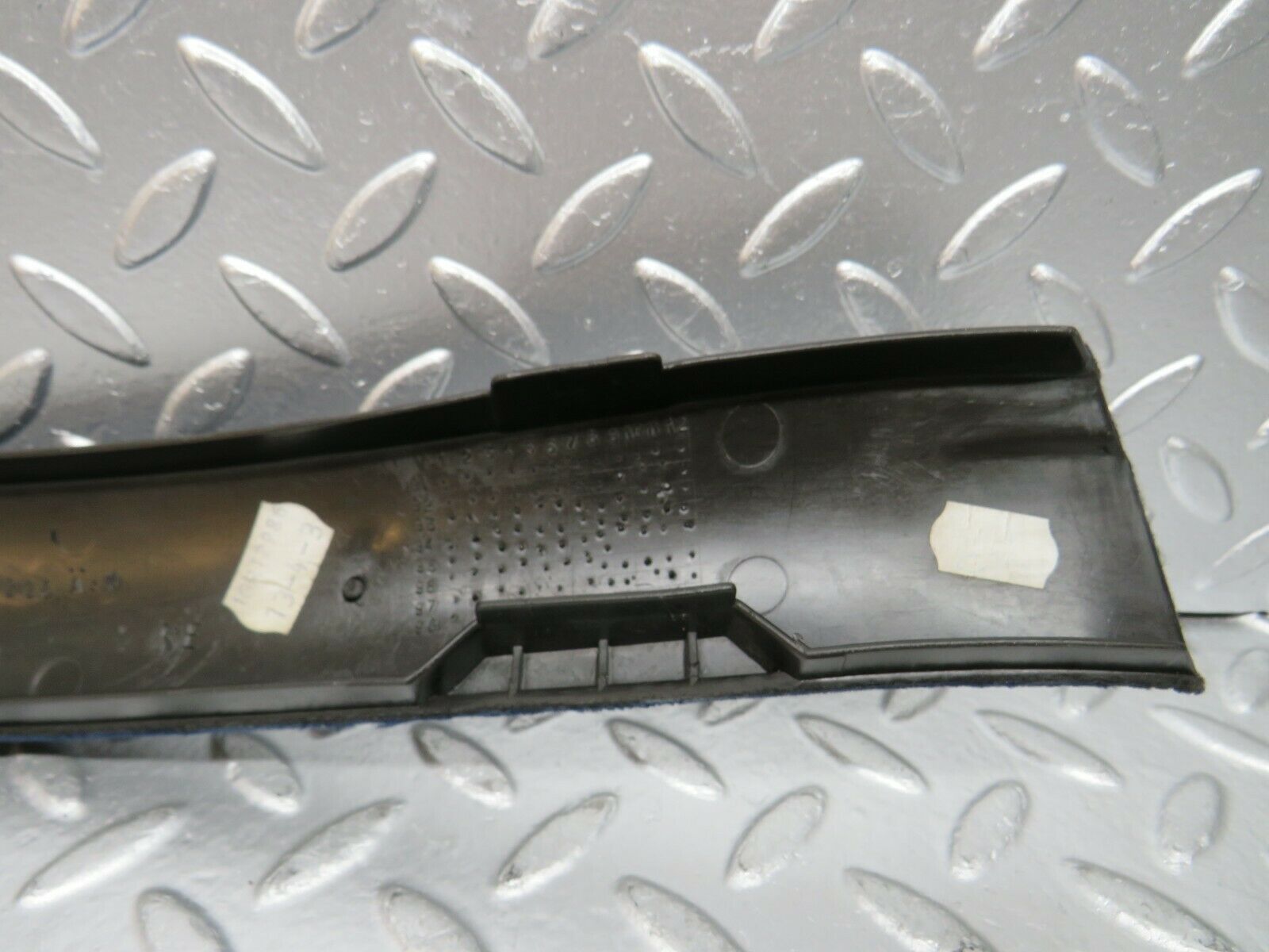 24607 Mercedes-Benz W140 S320 C Pillar Side Cover Right Side Blue 1406902226