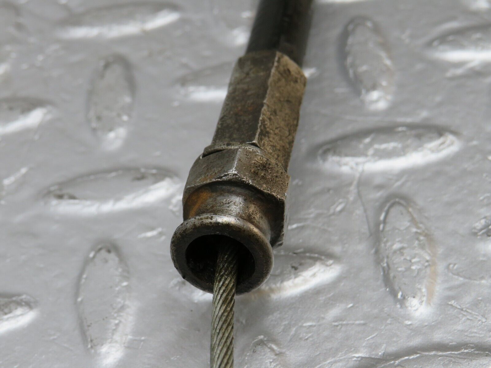 40455 Mercedes-Benz W110 230 Handbrake Cable Handbrake Pulley 1104200790