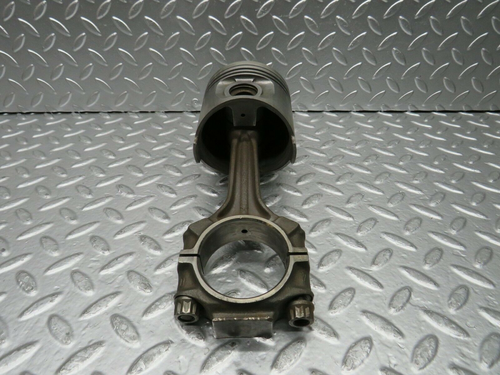 22801 Mercedes-Benz C107 450SLC Coupe Piston With Connecting Rod 92.48 mm