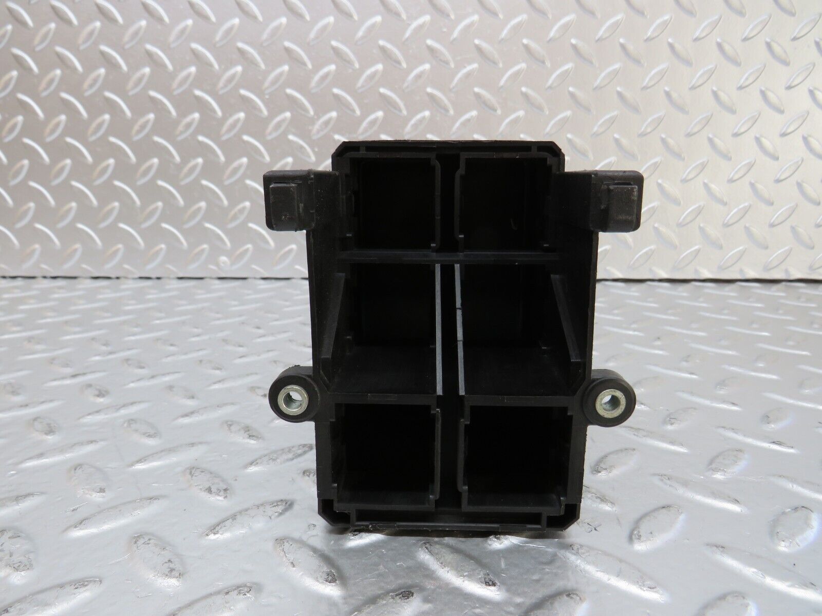 25357 Mercedes-Benz W201 190D Relay Box Cover 2015450103