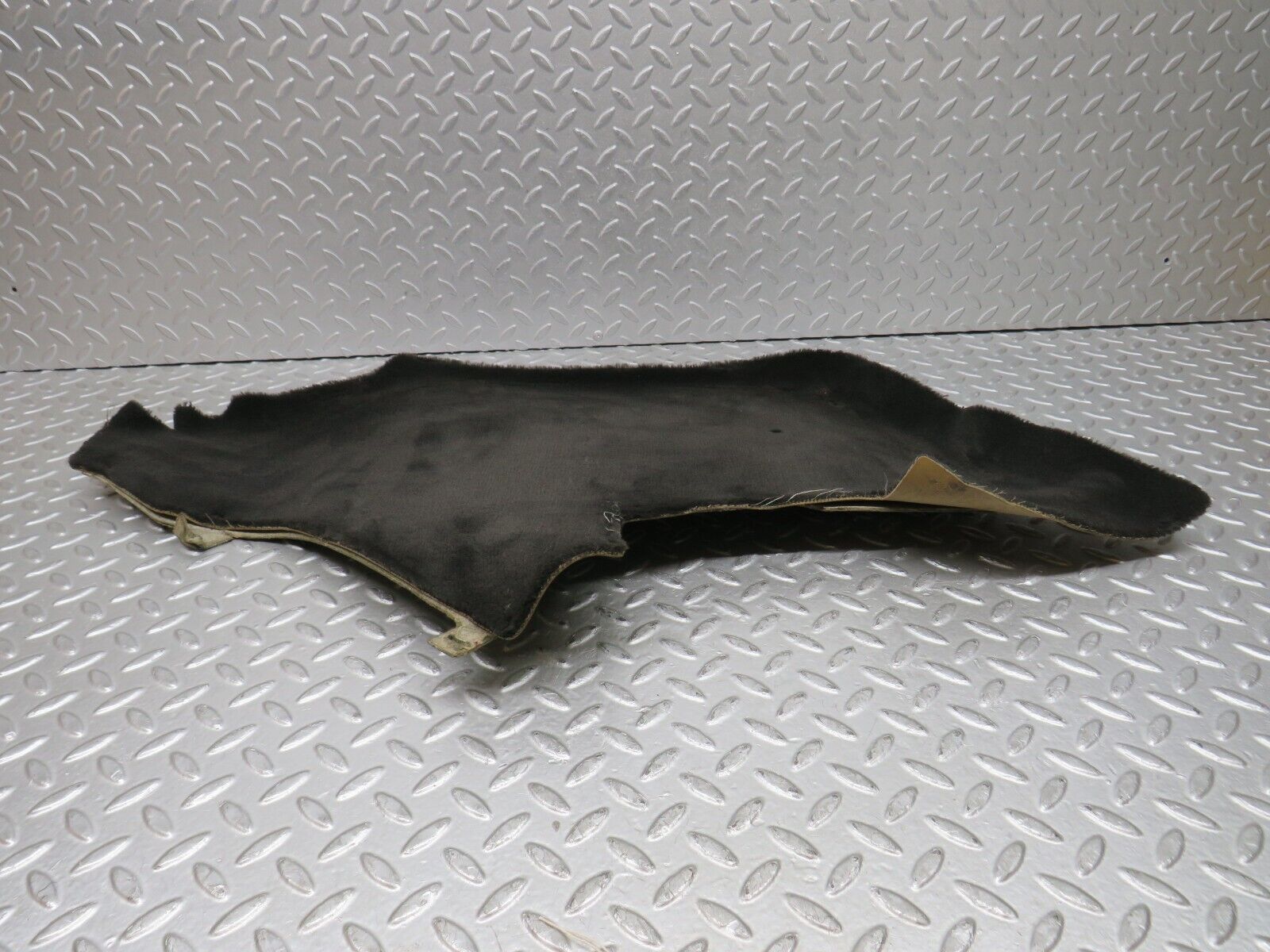 37936 Mercedes-Benz A124 320E Cabriolet Centre Console Carpet Left Side Black