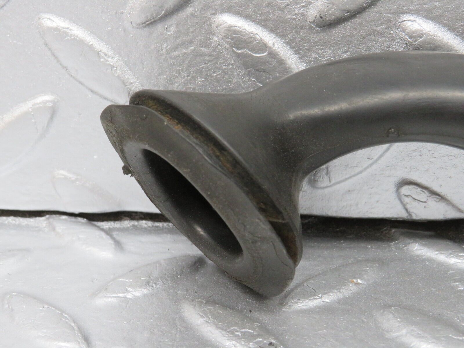 40331 Mercedes-Benz W110 230 Right Rubber Grommet Headlamp Cable 1105460085