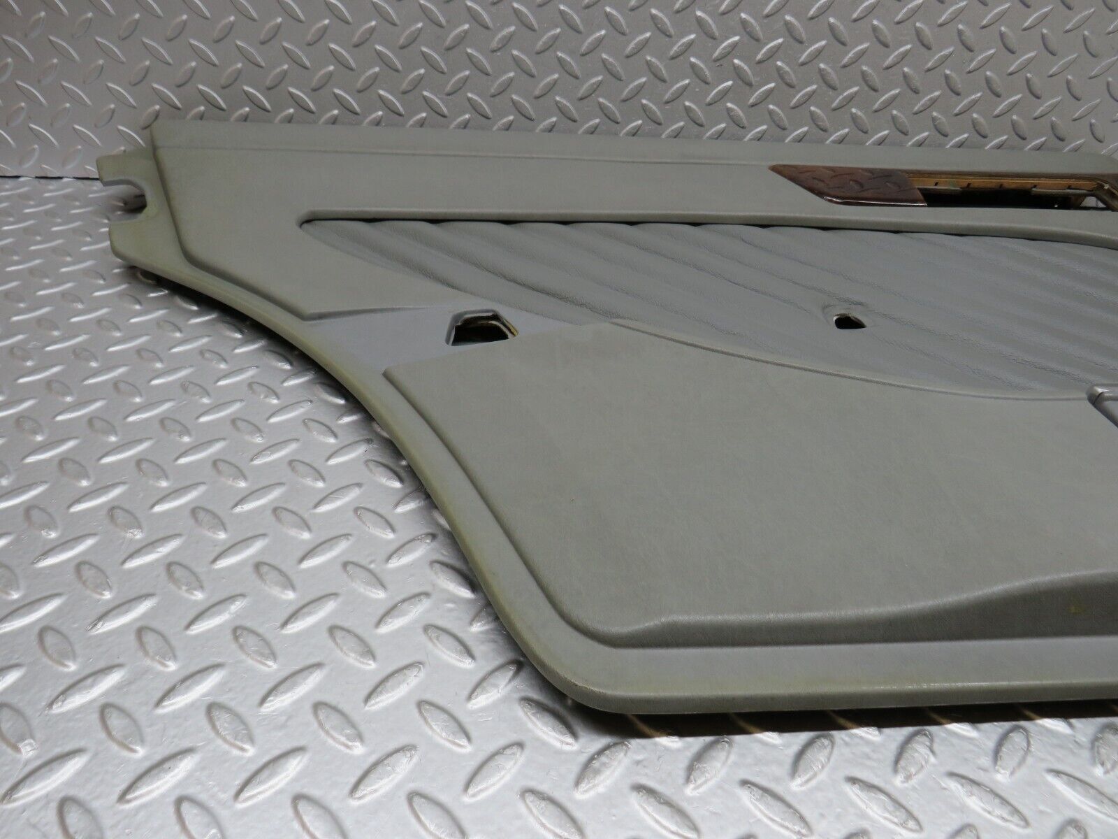 35957 Mercedes-Benz W126 420SE Rear Left Door Card Grey