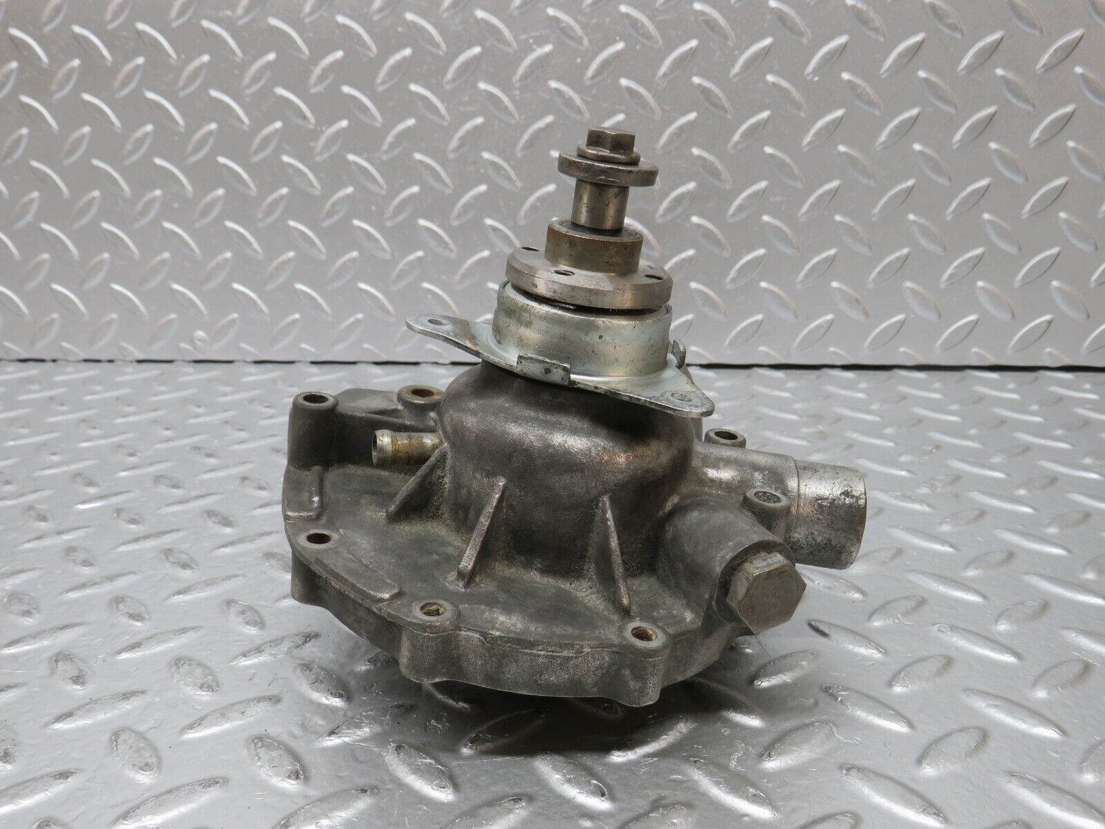 31844 Mercedes-Benz W201 190LE 1.8L Water Pump