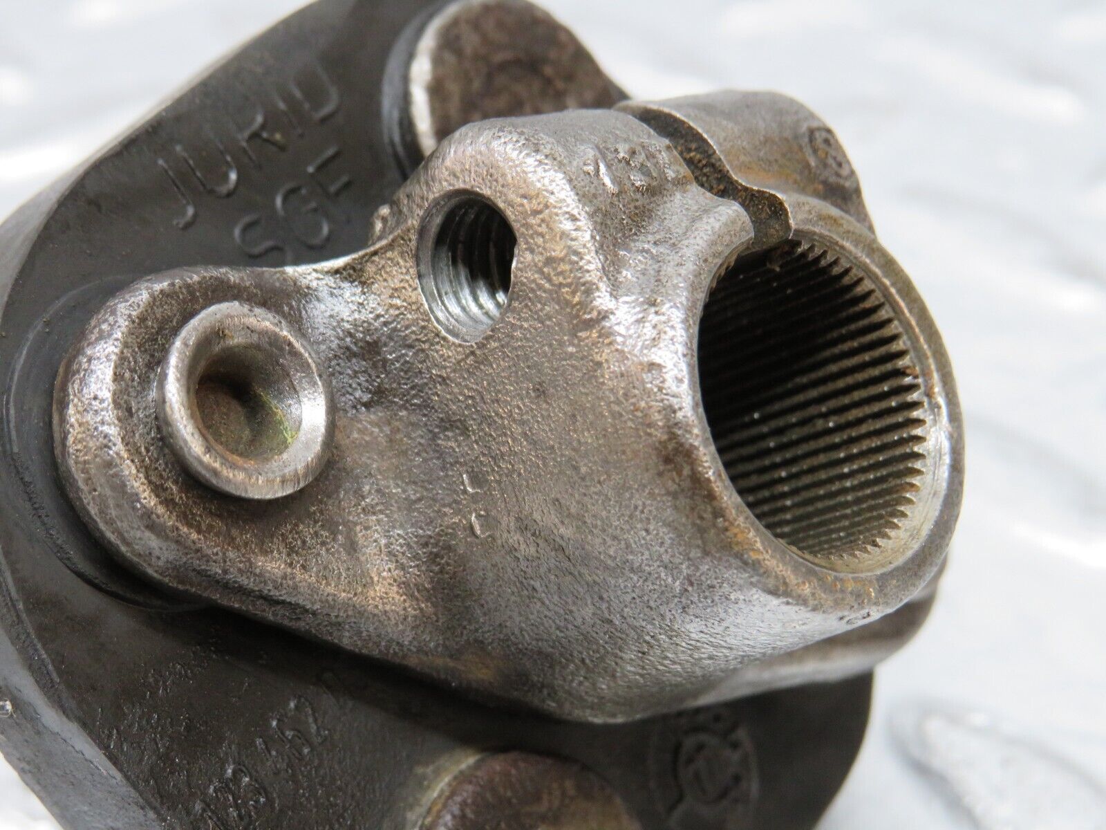 31043 Mercedes-Benz W123 200D Steering Column Lower Shaft Connector 1234620346