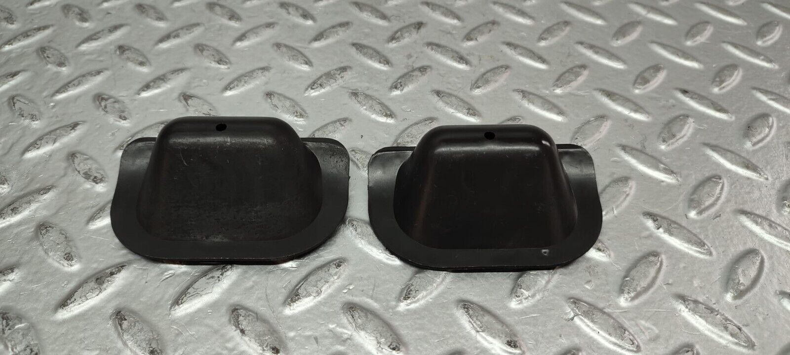 26342 Mercedes-Benz C124 220CE Washer Nozzle Cover Pair 1248890325 1248890425