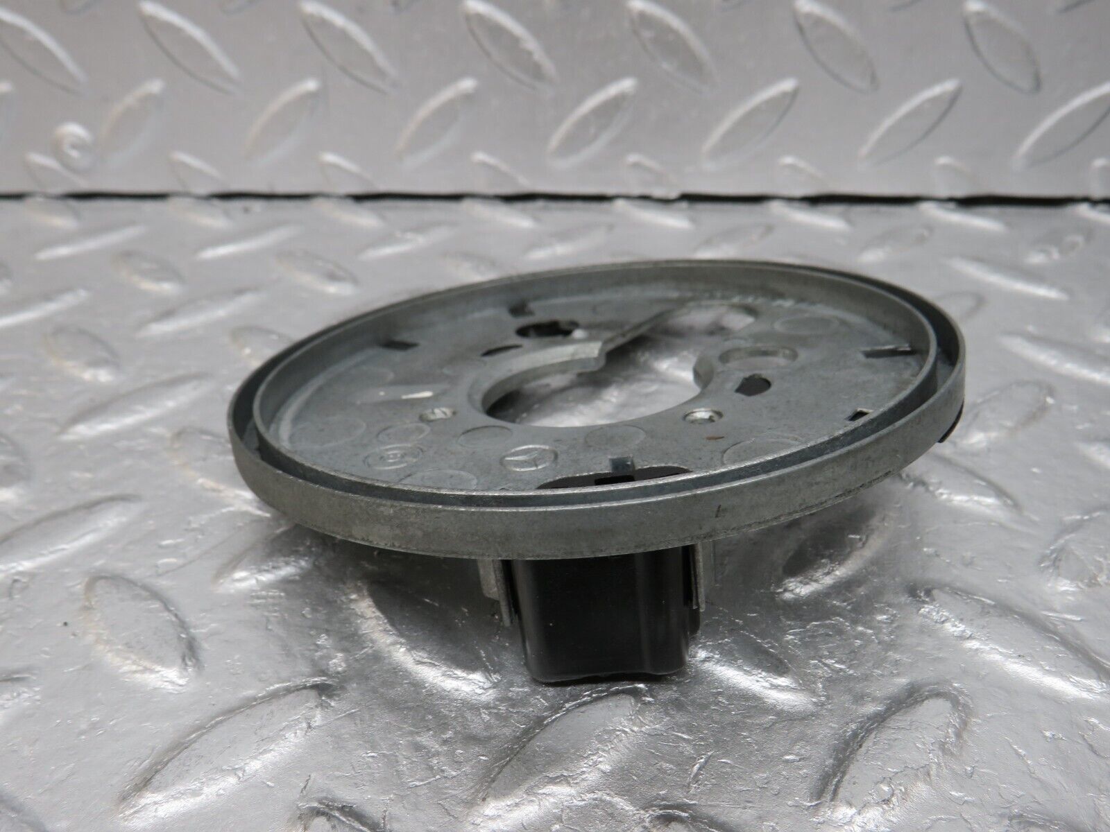 36985 Mercedes-Benz C126 420SEC Coupe Steering Wheel Contact Plate 1244620097