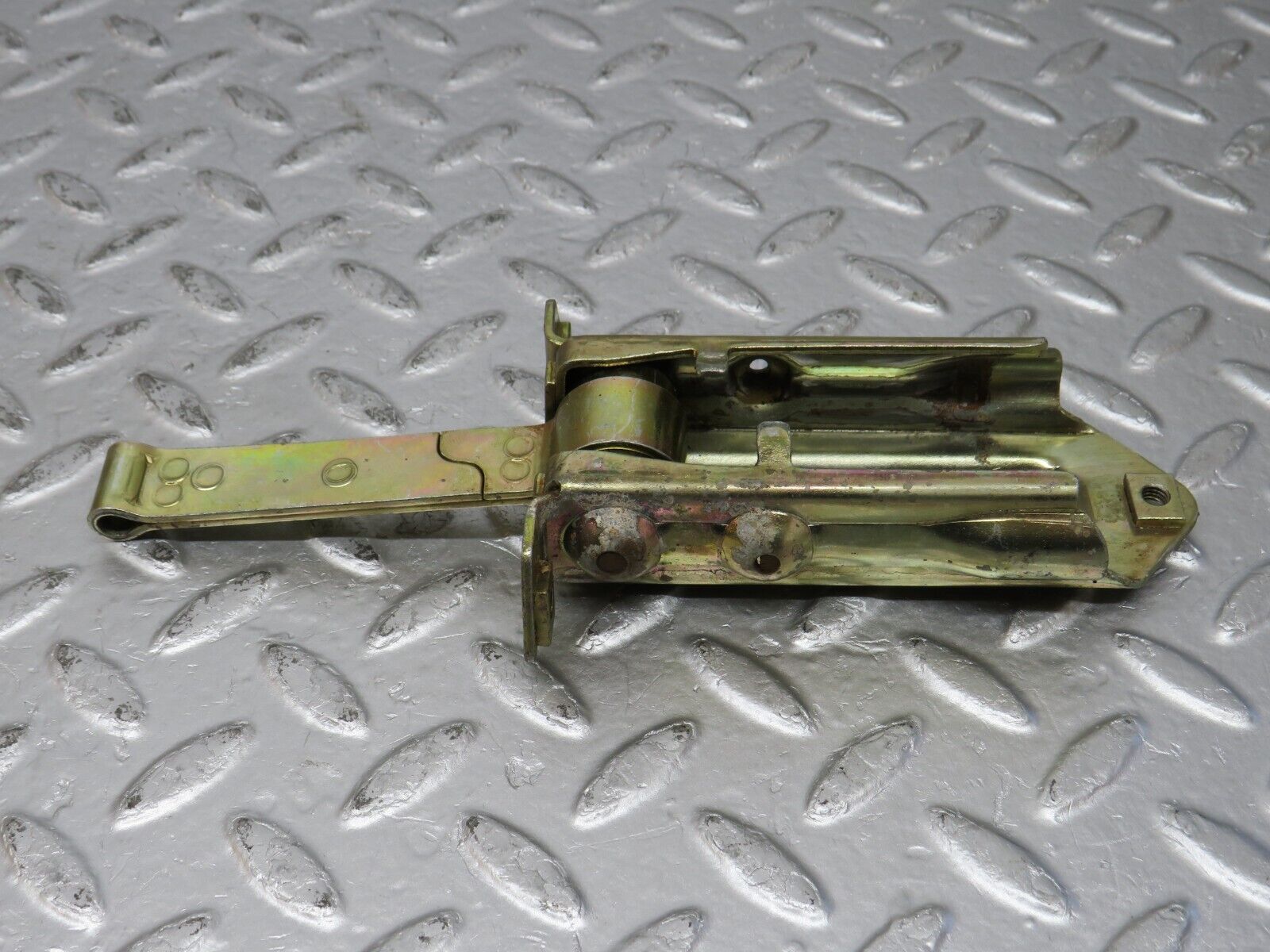 33927 Mercedes-Benz W124 260E Door Safety Check Strap