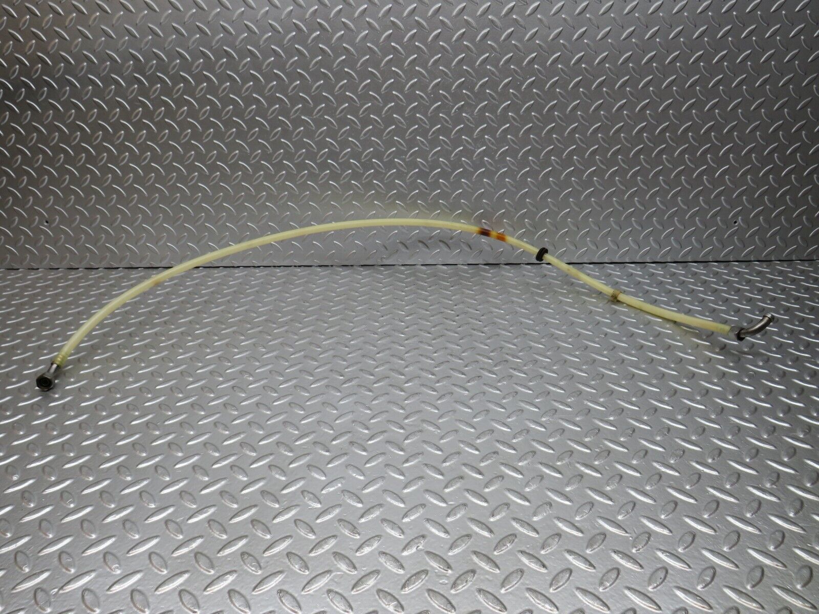 31087 Mercedes-Benz W123 200D Brake Servo Vacuum Pipe