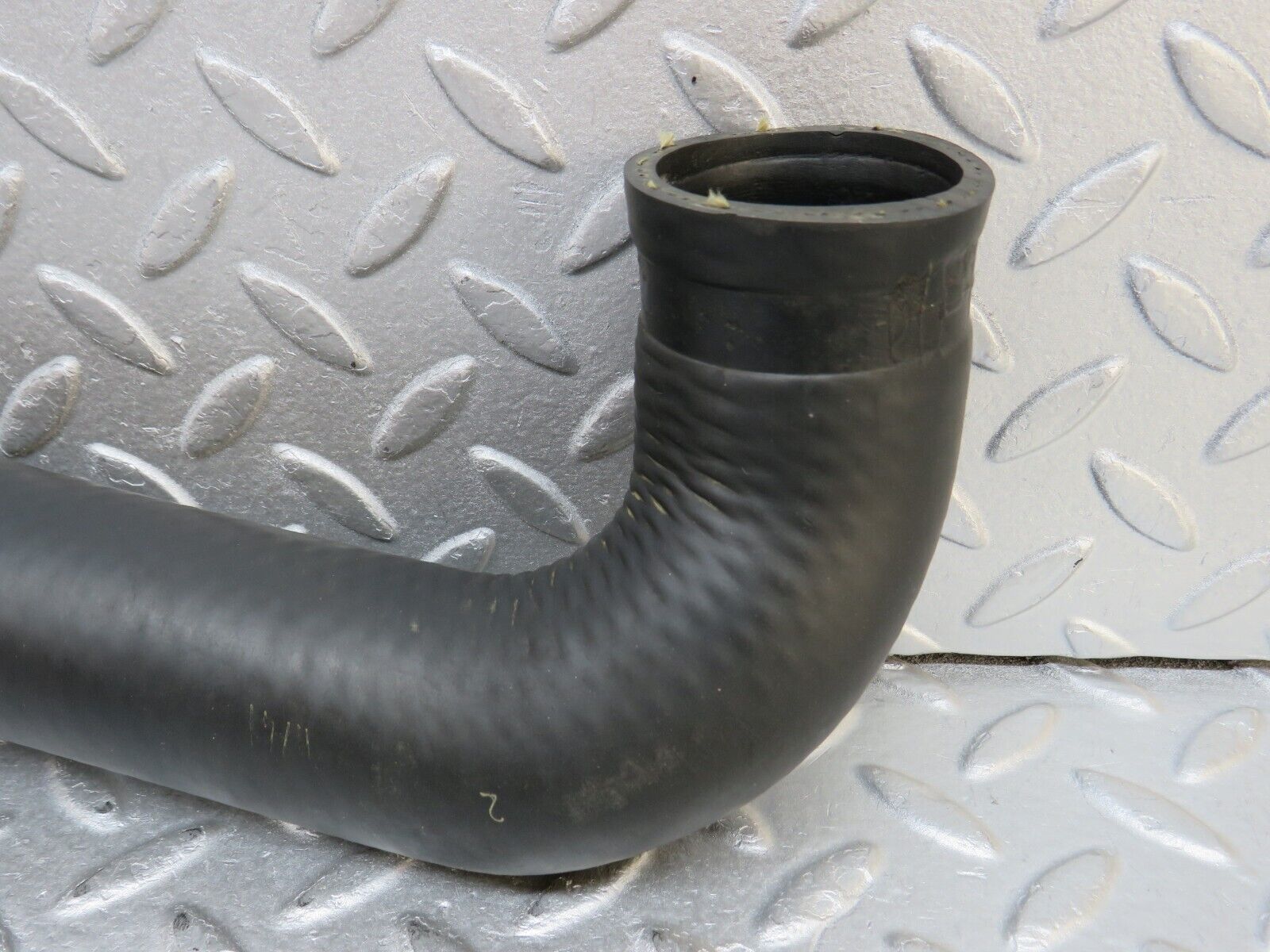 37546 Mercedes-Benz W109 300SEL Upper Radiator Hose Pipe 1165010782