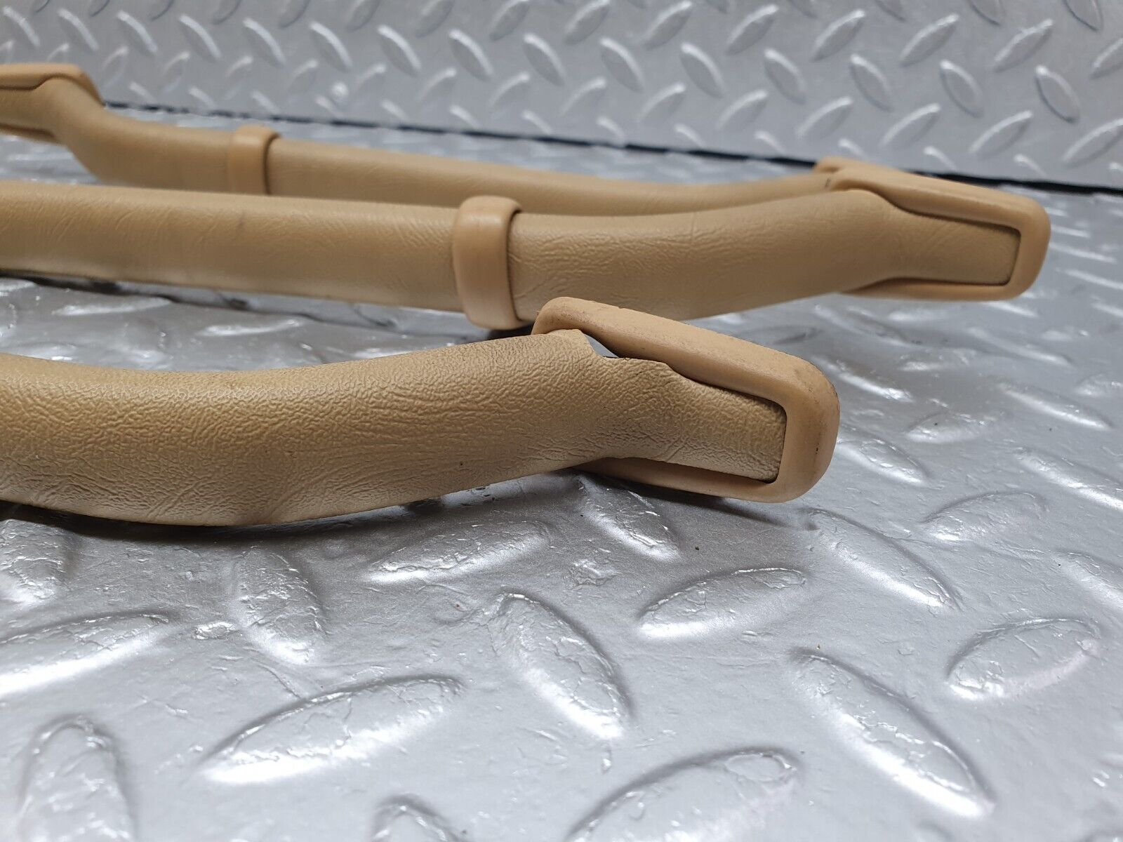 41519 Mercedes-Benz W124 200E Interior Roof Grab Handle Set Palomino