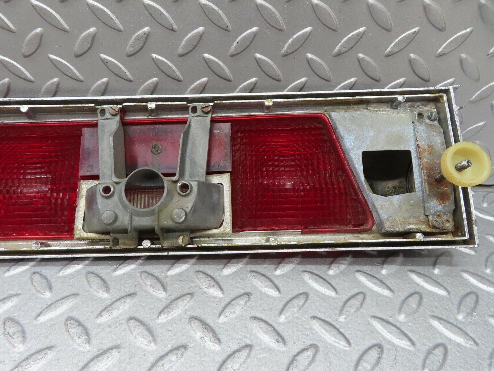 13209 Mercedes-Benz W111 220S Right Tail Light Lens