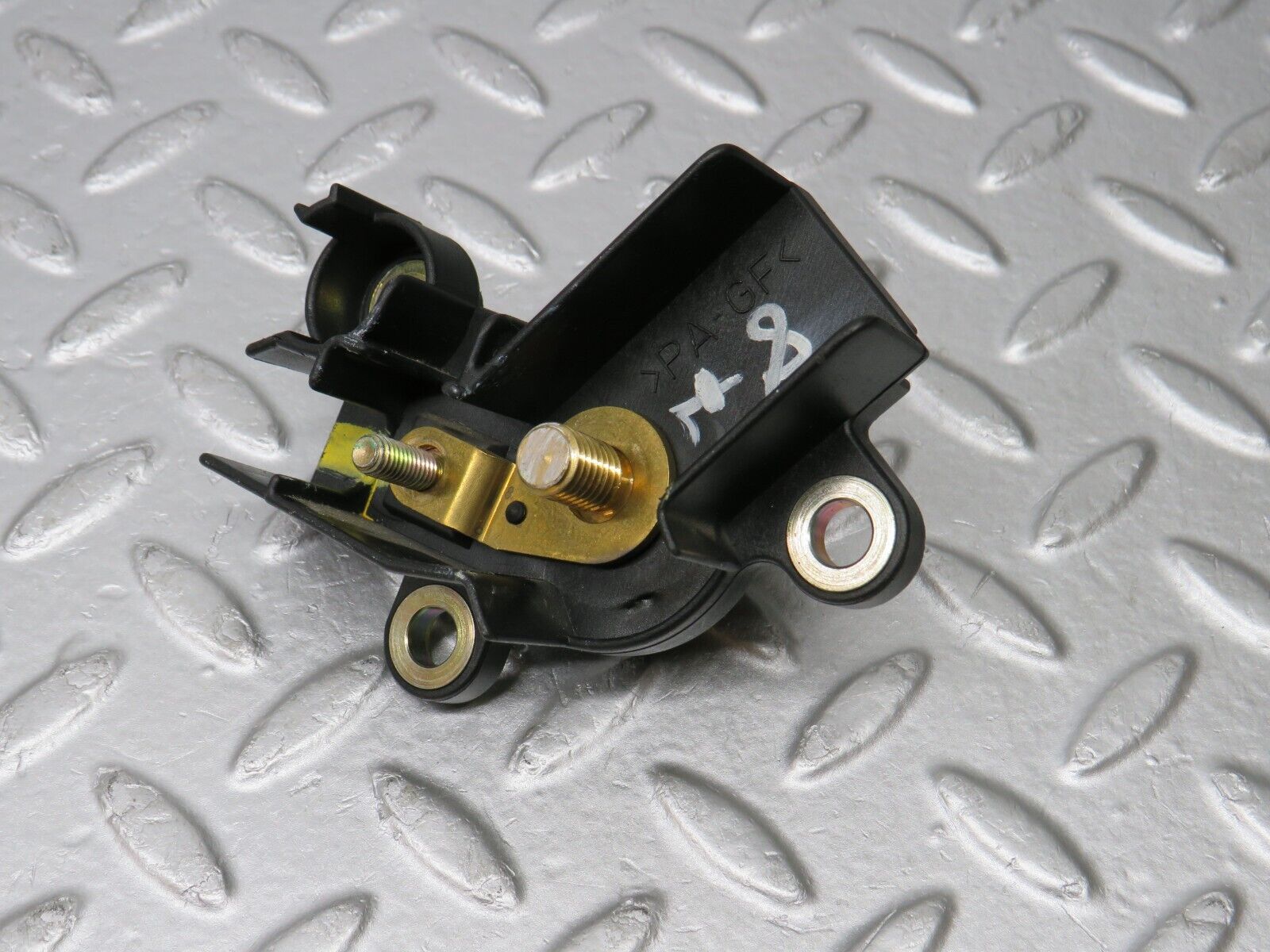 39488 Mercedes-Benz R129 320SL Coupe Positive Battery Cable Connector 1295460141