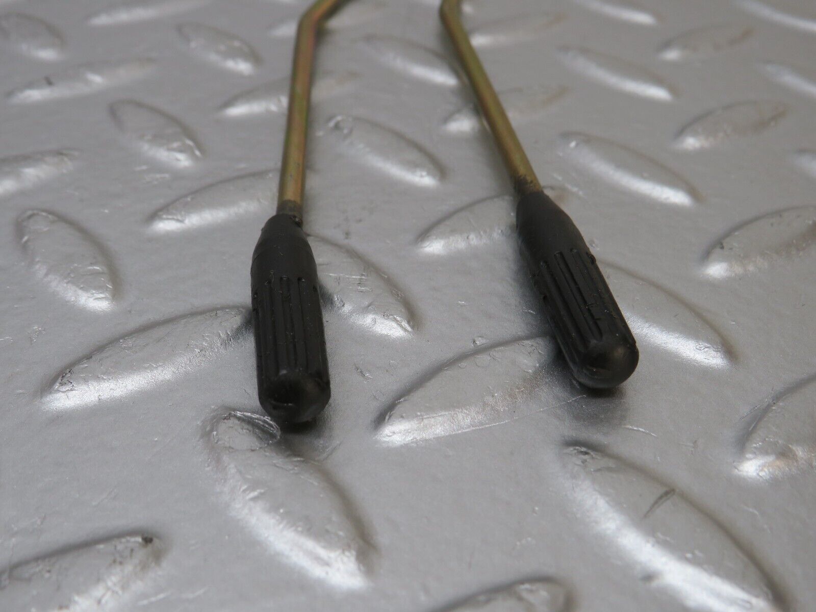 33899 Mercedes-Benz W124 260E Front Door Lock Knob Pair